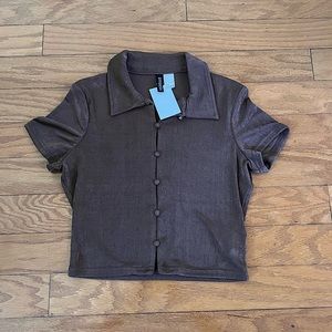 H&M slight sheen button up crop top